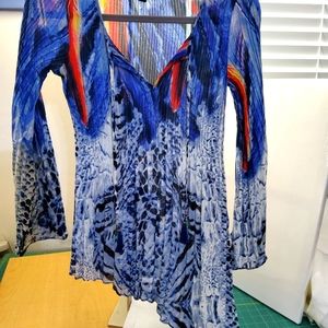 Melissa Paige lightly pleated tunic top colors blue, white ,black sz/sm see pics